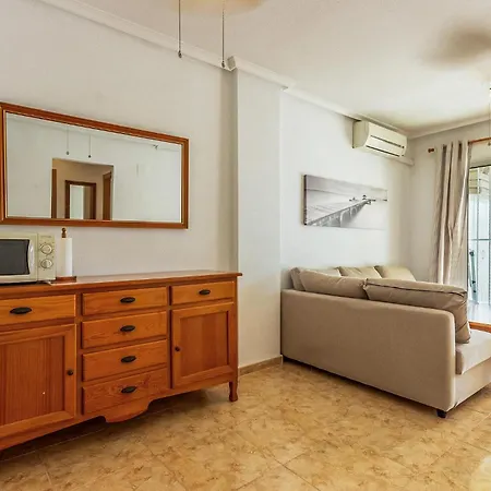 2 Bedroom In * Торевьиа