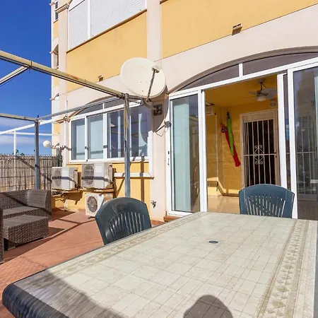 2 Bedroom In * Торевьиа